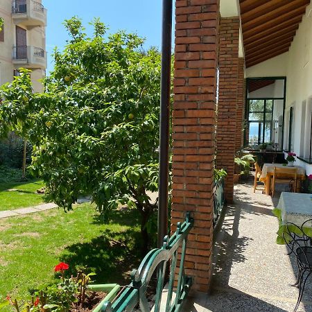 Casa Vacanze Gabbianella Villa Con Giardino Lungolago Maderno Toscolano Maderno Eksteriør billede
