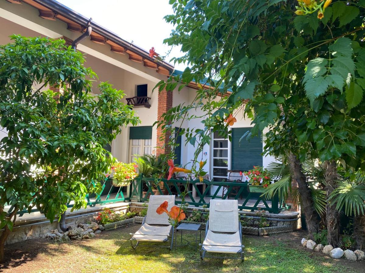 Casa Vacanze Gabbianella Villa Con Giardino Lungolago Maderno Toscolano Maderno Eksteriør billede